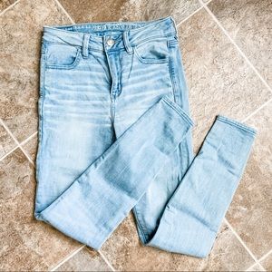 American Eagle Hi Rise Jeggings. 4 Regular